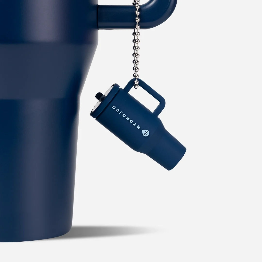 traveler-keychain-q0 Web-TravelerKeychainPhotos-Navy2.webp